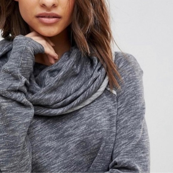 Free people beach cocoon cowl neck pullover heathered gray one body s/m - Picture 3 of 9